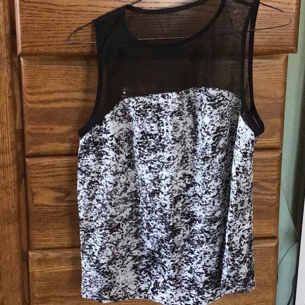 Sleeveless blouse